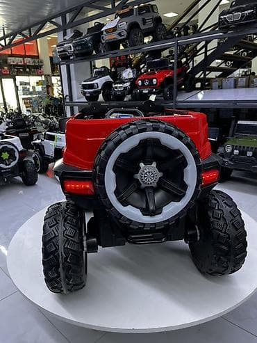 uşaq çantalar: Uşaq üçün elektrikli off-road maşın - Korpus: parlaq qırmızı SUV — 4