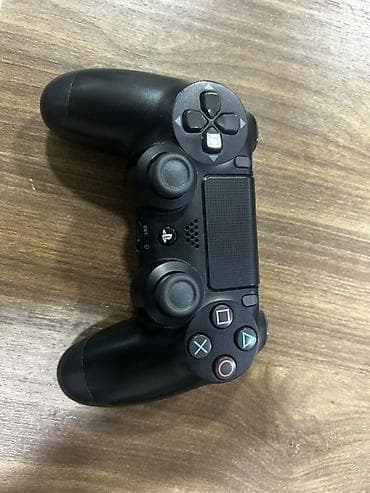 ps4 slim disk: Sony PlayStation 4 Slim oyun konsolu + 2 ədəd DualShock 4 oyun pultu — 4