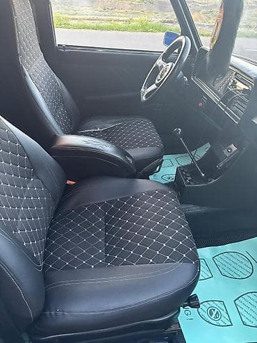 lada vesda: VAZ 2107 sedan – ağ rəng, klassik gövdə dizaynı. ela vezyetdedi hec — 5