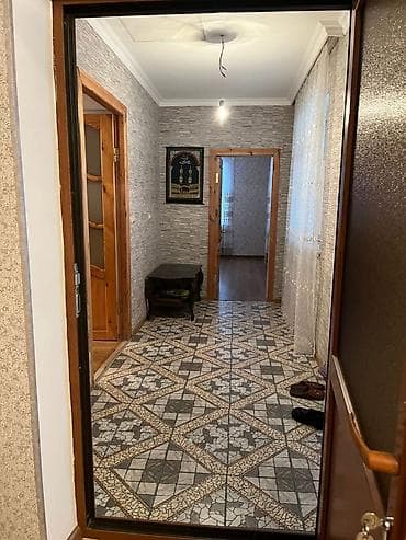 ev satlir: 3 otaqlı həyət evi - Planlama: geniş dəhliz, işıqlı zal, 2 yataq — 2