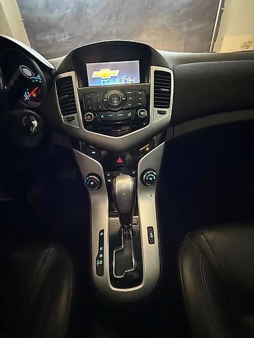golf car satilir: Chevrolet Cruze: 1.4 l | 2015 il 213000 km Sedan — 4