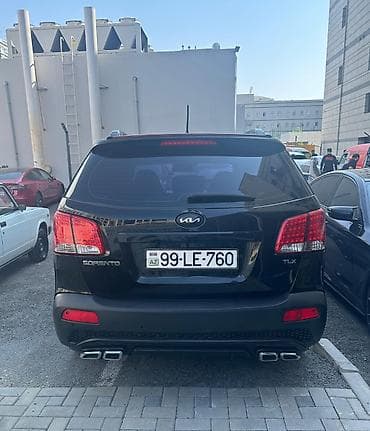 Kia Sorento: 2 l | 2010 il Ofrouder/SUV — 8