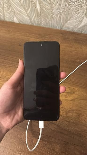 philips xenium 9@9d: Salam telfon çox səliyqlidi qiymətdə razılaşmaq olar .Xiaomi Redmi — 2