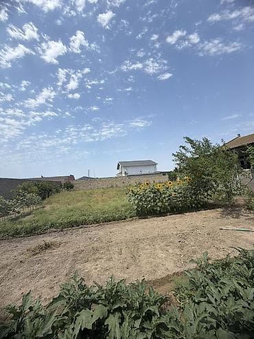 Həyət evləri və villaların satışı: 5 otaqlı, 1750 kv. m, Orta təmir — 5