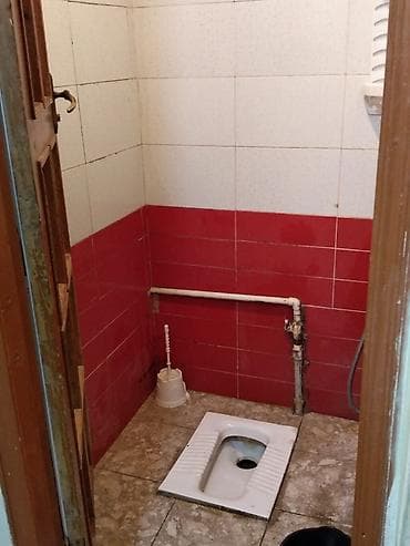 aaaf parkda kiraye evler: Elimler metrosunun 100 adımlıqlnda heyet evi kiraye verlir.Kirayə — 5