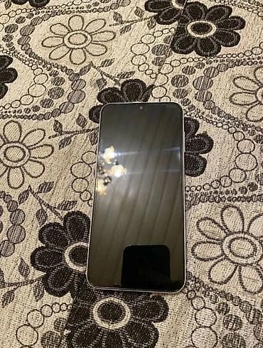 Telefon tam ideal vəziyyətdədir. heçbir nə cızıq nə ləkə yoxdur