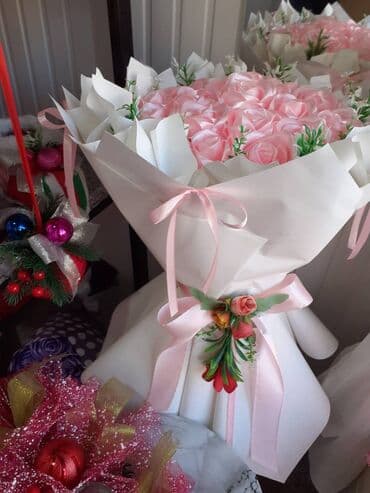 Digər bitkilər: Böyük gül buketi — 2