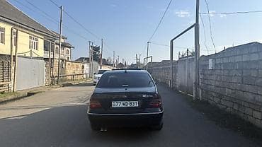 резина на авто: Mercedes-Benz C-Class: 2.6 л | 2001 г. Седан — 10