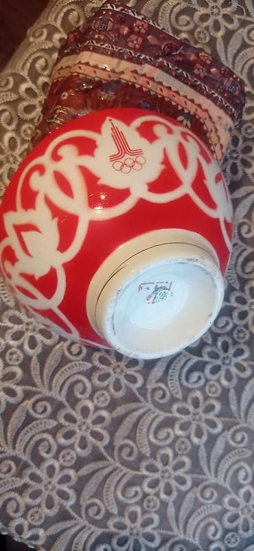 Retro fincan/kasa – Moskva 1980 Olimpiya oyunları mövzulu - Material — 2