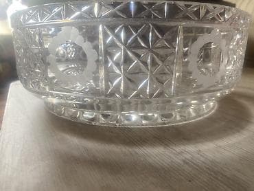 duz qablari: Şüşə/kristal salat qabı - Material: qalın, şəffaf şüşə (kristal — 3