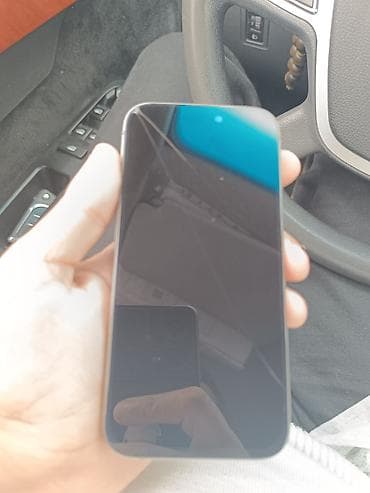 iphone e: Gümüşü, Face ID — 8