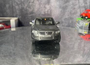 20 qepik: Коллекционная модель volkswagen touareg grey metallic 2003 kinsmart — 4