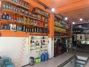 Avtomobil və motosikletlər üçün yağlama xidməti və yağ-mağazası — 4