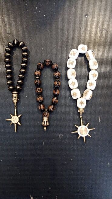 ebonit tesbeh: Tesbeh Çeşid çoxdu Çatdırılma m/s pulsuz WhatsApp aktivdi Qiymət: 40 — 4