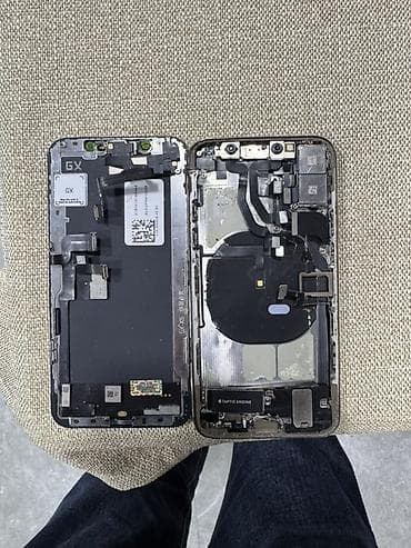 iphon x: IPhone X — 3