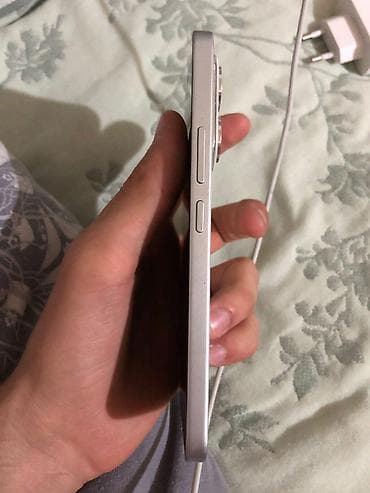 google pixel fold: Satılır: Android smartfon Xüsusiyyətlər: - Ön paneldə mərkəzi dairəvi — 4