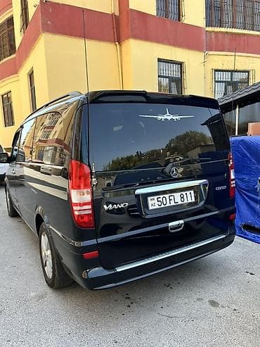 mini kran: Mercedes-Benz Viano: 2.2 л | Минивэн — 2