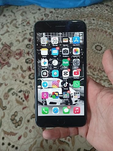 iphone 11 pro 2 ci əl: IPhone 8 Plus, 64 GB, Qara, Barmaq izi — 2