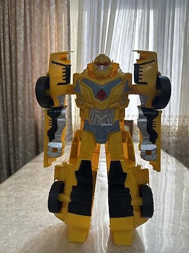 şaxta baba oyuncagi: Sarı rəngli transformasiya olunan oyuncaqlar maşın/robot - 2-si 1-də — 3