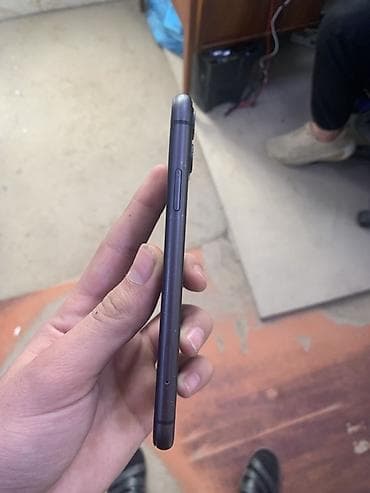 iphone kiredit: IPhone 11 — 5