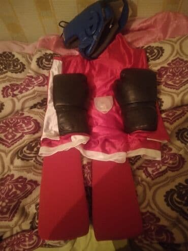 mma əlcəyi qiyməti: Boks və döyüş idmanı üçün komplekt. Tərkib: - 1 cüt qara boks əlcəyi — 1