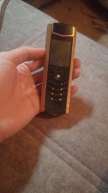 Lüks dizaynlı düyməli mobil telefon – Changep Model: V1