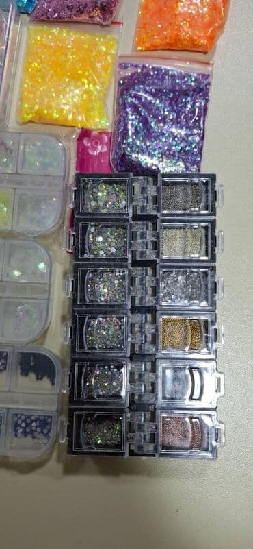 dirnaq qaynagi levazimatlari: Dırnaq ustasına işləməkçün lazım olan bütün növ bəzəklər tipsilər — 6