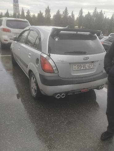 Kia Rio: 1.4 l | 2008 il Hetçbek