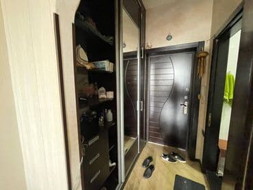 8 noyabr metrosunun çixisinda 17 mertebeli binanın 14-cü mərtəbəsində — 2