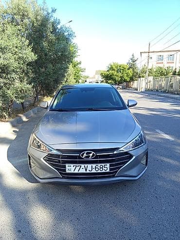 range rover stop: Hyundai Elantra: 1.6 l | 2020 il Sedan — 1