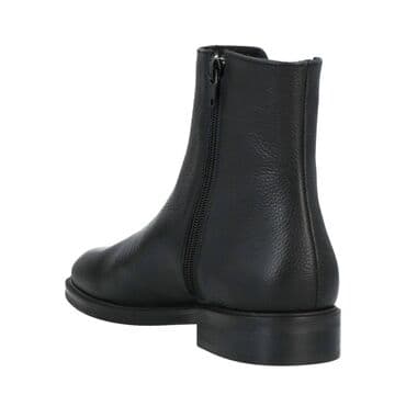 ayaggabı: Ölçü: 37.5, rəng - Qara, İşlənmiş — 2