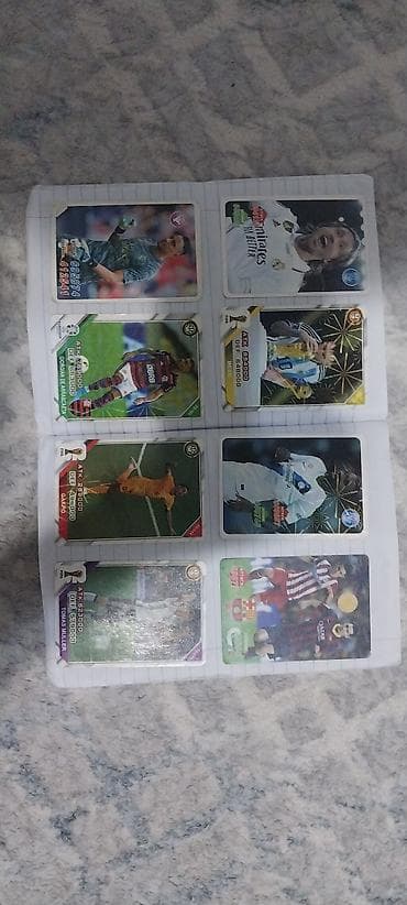 Futbol kolleksiya kartları dəsti - 40 vərəğə yapışdırılmış futbol — 5