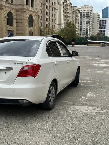 Changan Alsvin V3: 1.4 l | 2018 il 135000 km Sedan — 3