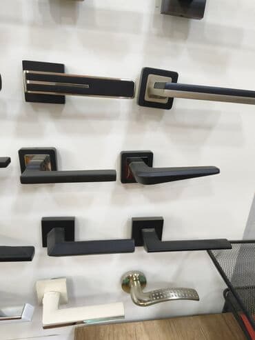 Müasir interyerlər üçün qapı dəstək-ləçəyi (qol) kolleksiyası -