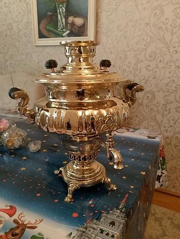 су матору: Mis qapaqlı, kömür/sobaqalı samovar - Material: cilalanmış mis — 2