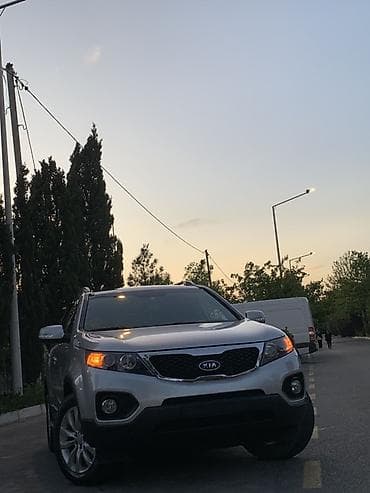Kia: Kia Sorento: 2 л | 2011 г. Кроссовер — 4