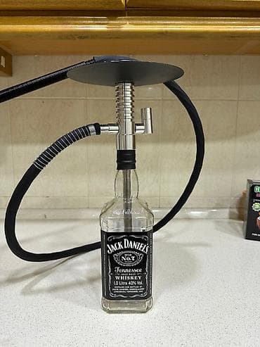 hamilə: Jack Daniels qəlyan Tam yenidir.Stol üstüdür. Şəkildə olanlar hamısı — 2
