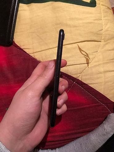 ayfon 7 plus ikinci el: IPhone 7, 128 GB, Qara, Barmaq izi — 10