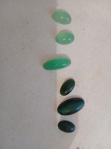 topdan qizil satisi: Yaşıl tonlarda daş-kaboxon dəsti Məhsul təsviri: - 6 ədəd hamar — 1