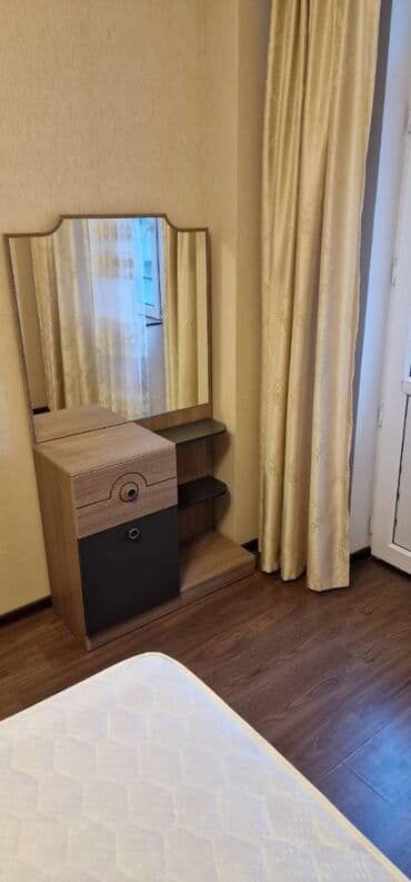 sumqayit bina evi: Yasamal,Mida yaşayış kompleksində,3 otalı,təmirli,əşyalı məınzil — 3