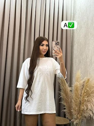 qadin koynek modelleri: Qadın T-shirt kolleksiyası - Modellər: - Qara oversize T-shirt – ön — 8