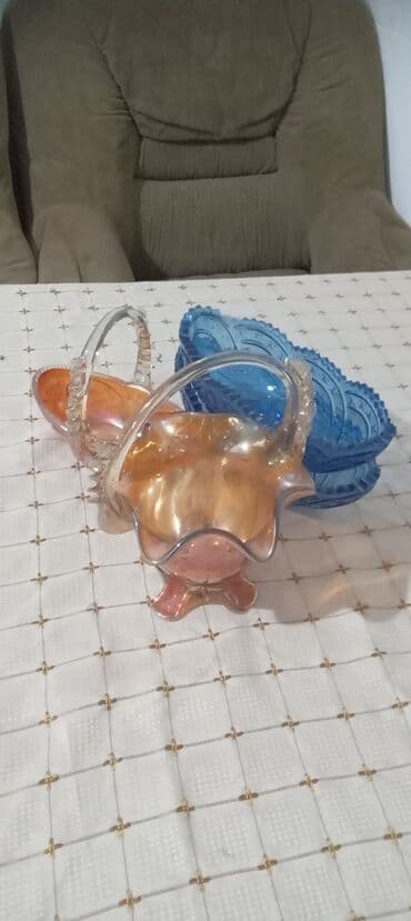 Şüşə qab dəsti - 4 ədəd dekorativ şüşə qab - 2 ədəd saplı, armudu