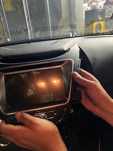 Hundai elantra modeli ucun 2014 android monitor cox gucludur donmur