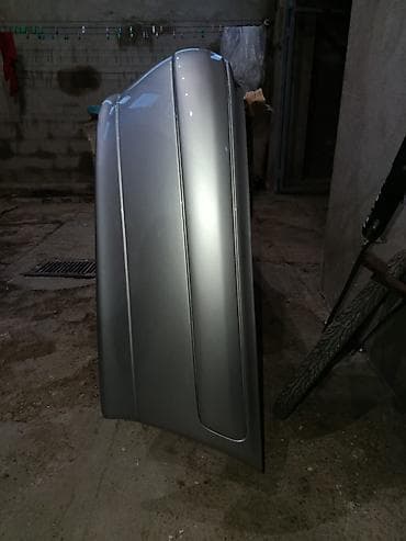 mercedes qapi: Arxa, Mercedes-Benz 2000, 2000 il — 2