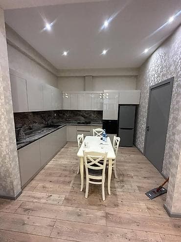 modul tipli ev: Satılır 2 otaqlı yeni tikili 91 m², 28 May m. Kateqoriya Yeni tikili — 3