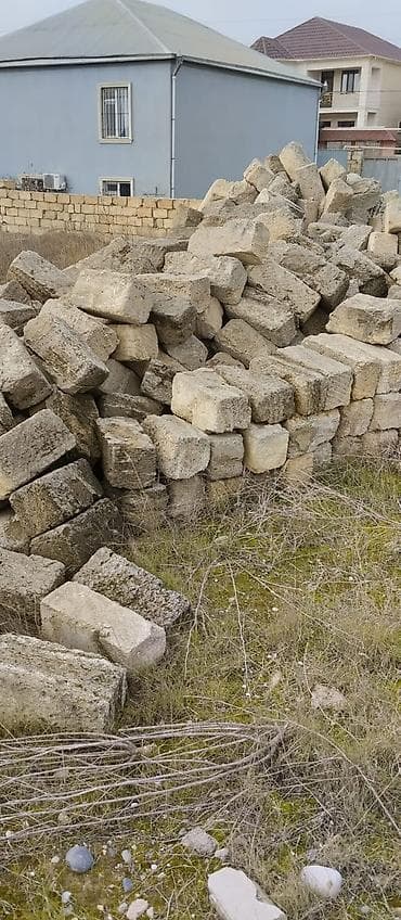 Məhəccərlər: Kubiklər, Kredit yoxdur — 1