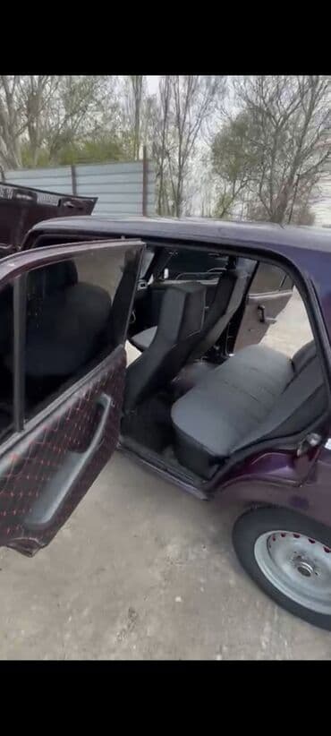 опель зафира а: VAZ 2107 sedan – tünd bənövşəyi rəng, 4 qapı, arxa ötürücülü. Texniki — 4