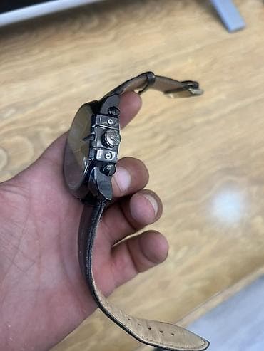 sensor saatlar: Hublot üslublu qol saatı - Korpus: qara tonlarda iri, çoxbuçaqlı — 3