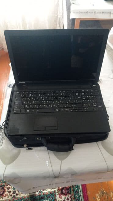 ddr4 8gb ram qiymeti: Toshiba noutbuk + adaptor və çanta Xüsusiyyətlər: - Marka: Toshiba - — 2