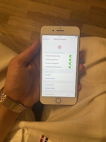 IPhone 8 Plus, 64 GB, Rose Gold, Barmaq izi — 4